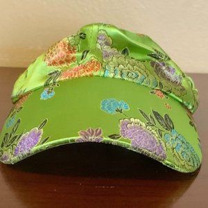 Green satin floral har